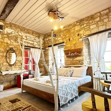 Marissa Boutique Çeşme
